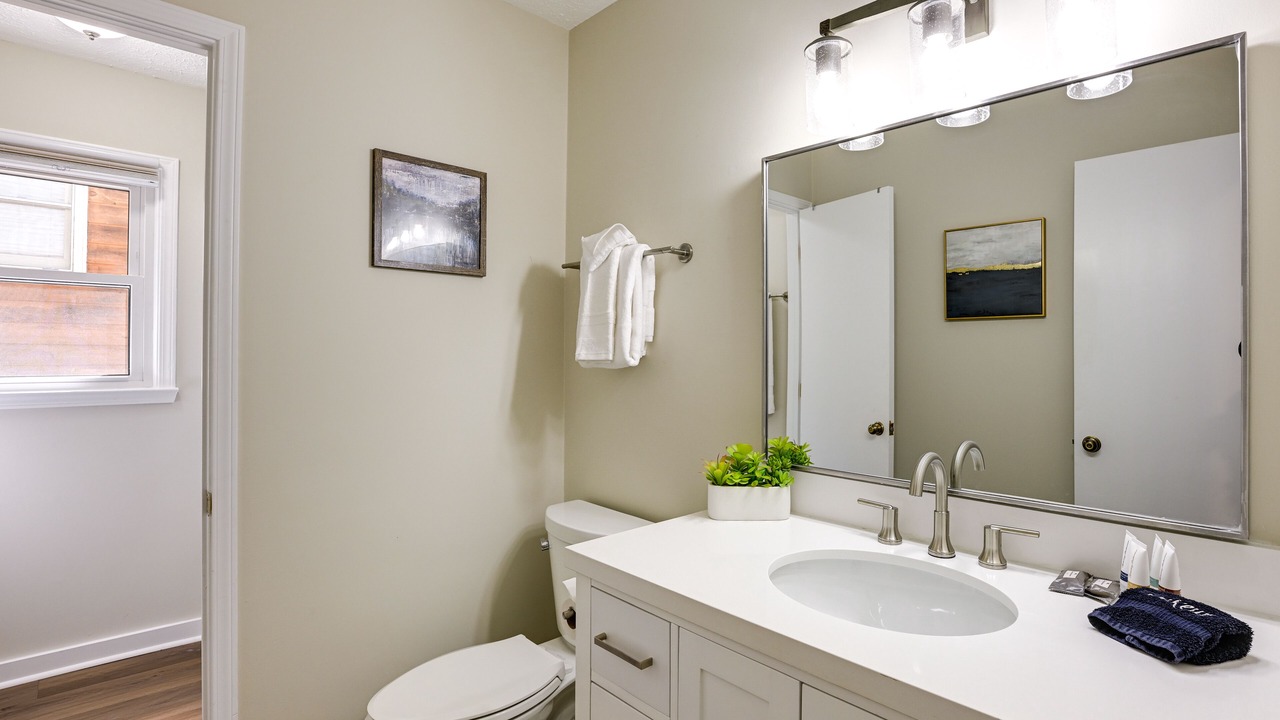 Photo of Bathroom in Sky Valley