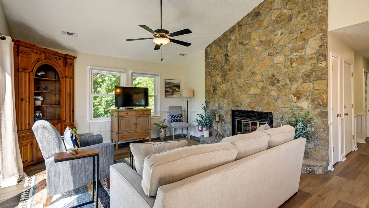 Photo of Livingroom in Sky Valley