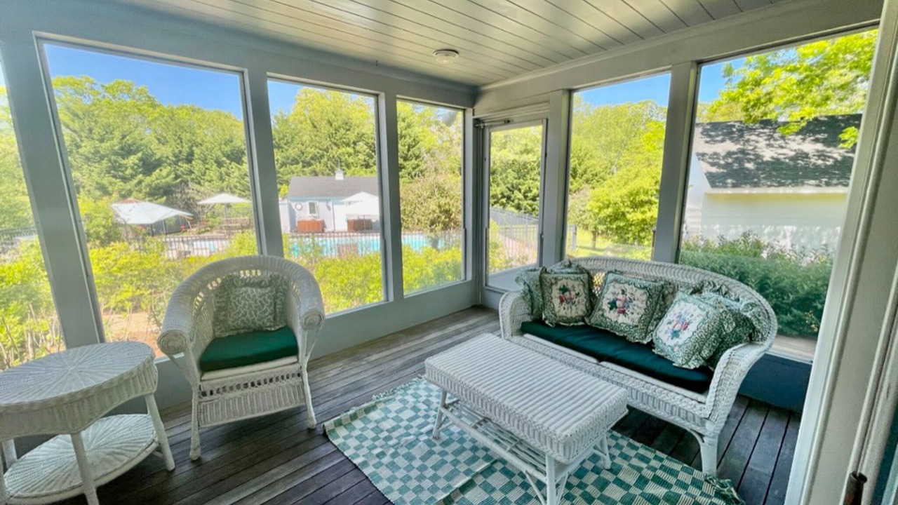 Photo of Livingroom in Tisbury