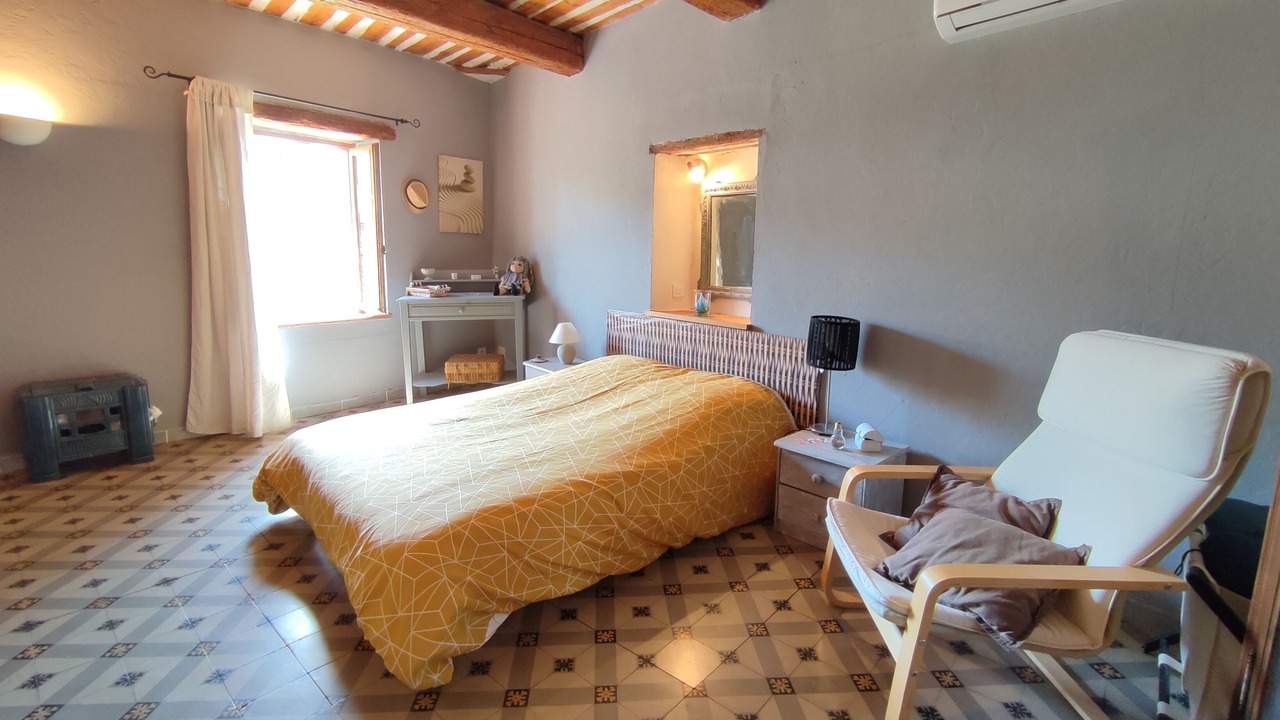 Photo of Bedroom in Caderousse