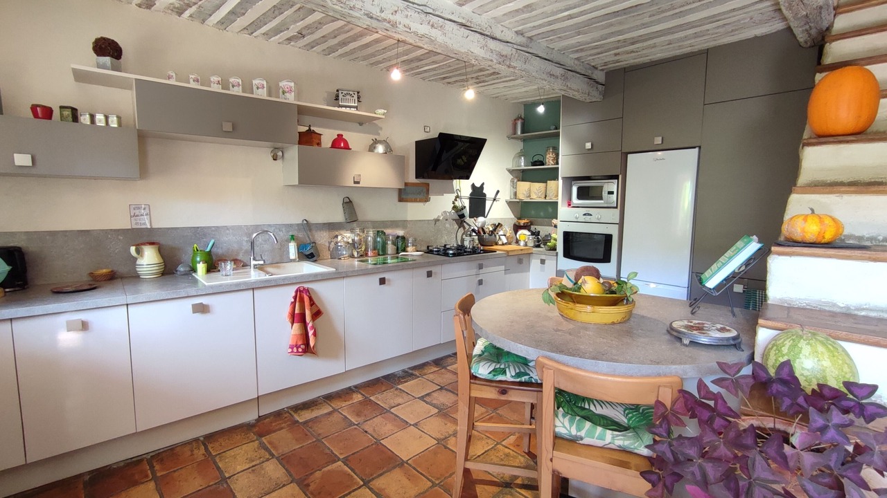 Photo of Kitchen in Caderousse