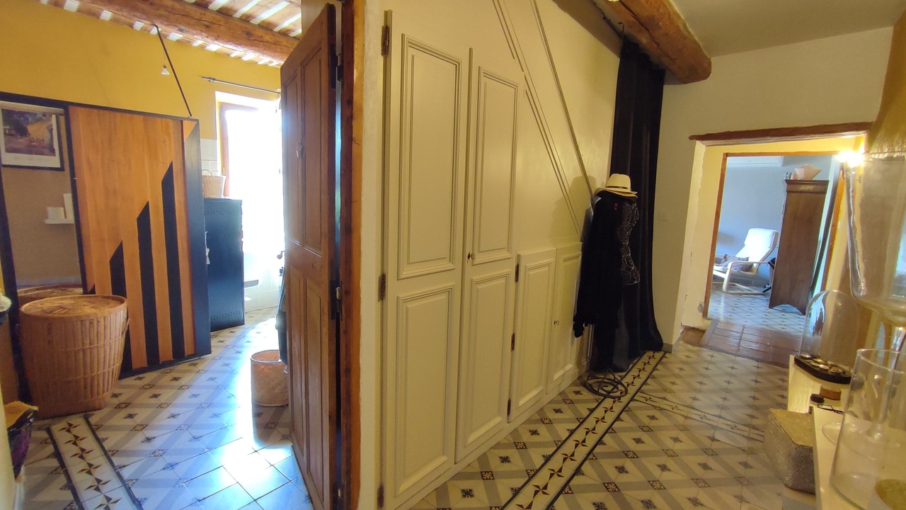 Photo of Others in Caderousse