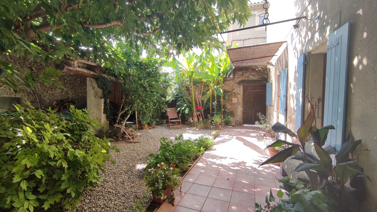 Photo of Outdoor in Caderousse