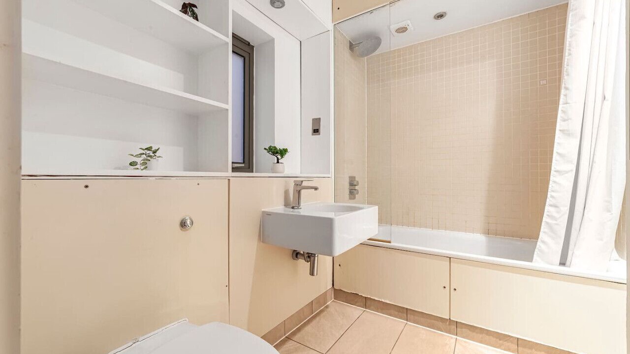 Photo of Bathroom in Hackney