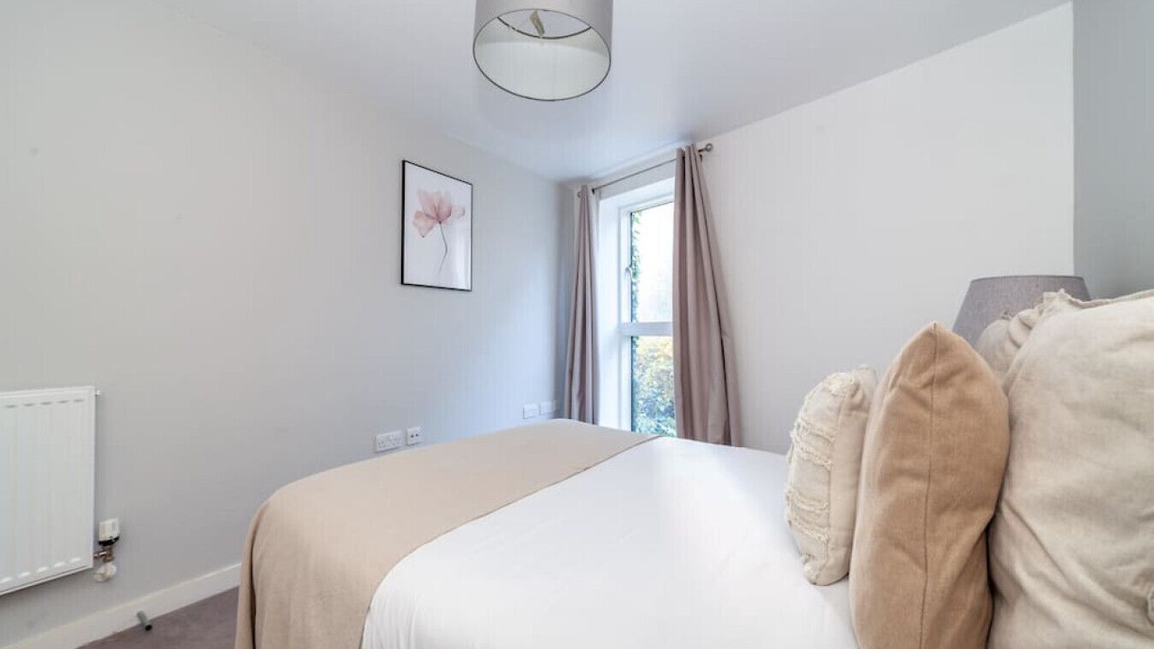Photo of Bedroom in Lewisham
