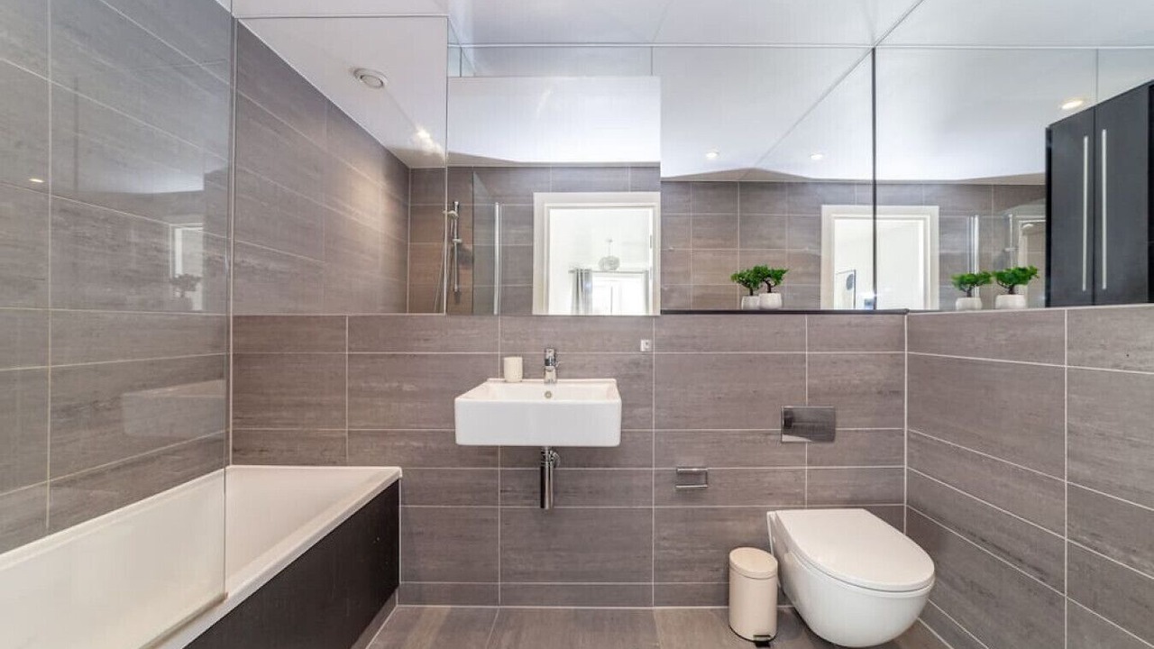 Photo of Bathroom in Lewisham