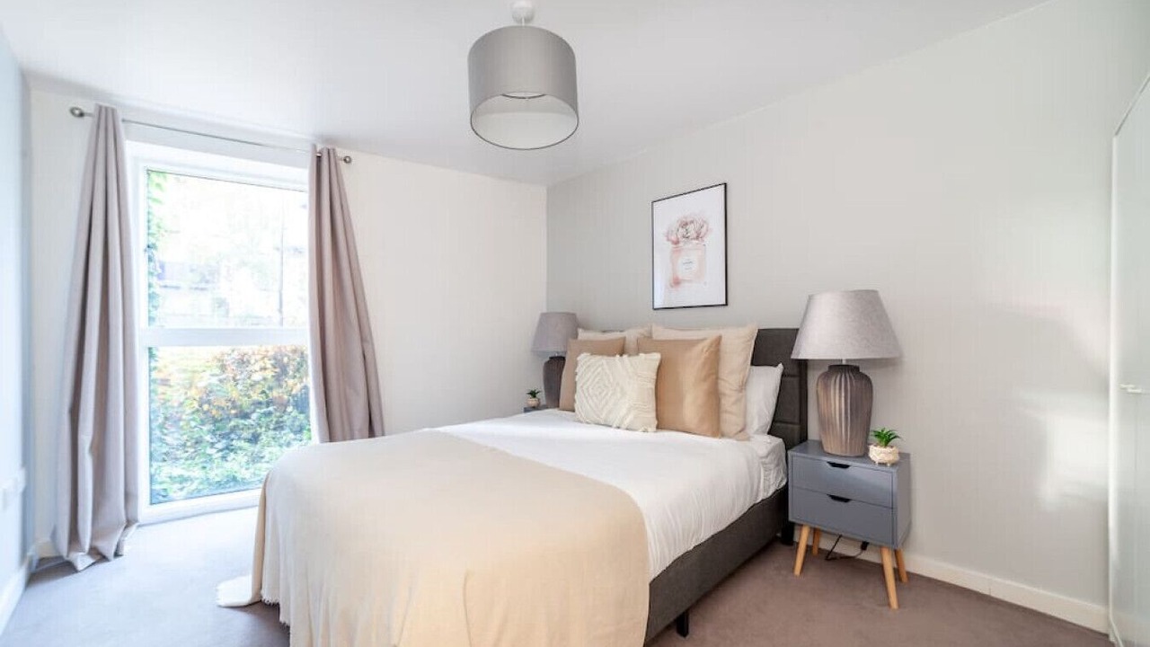 Photo of Bedroom in Lewisham