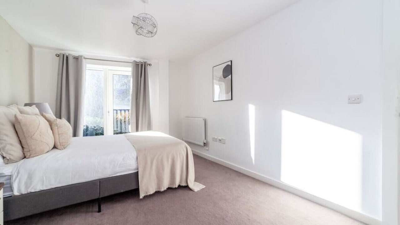Photo of Bedroom in Lewisham