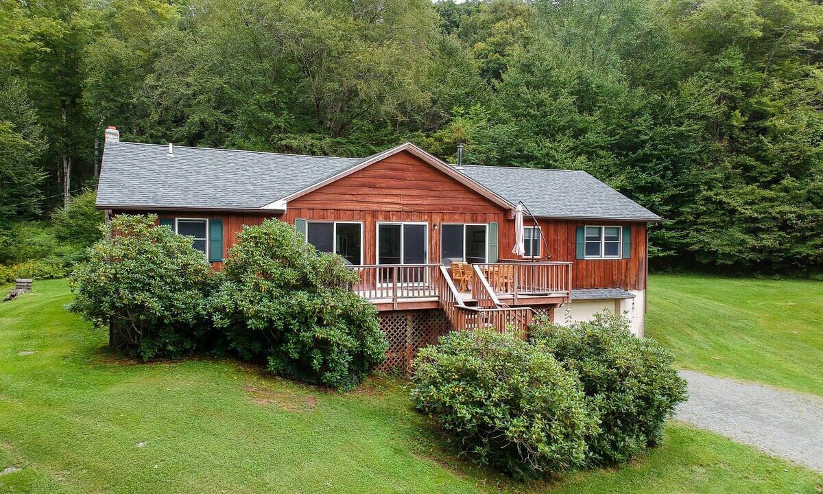 Photo of Outdoor in Roscoe