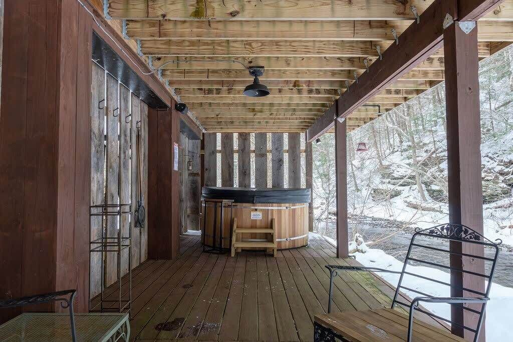 Photo of Outdoor in Fleischmanns