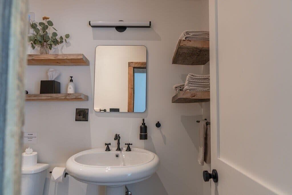 Photo of Bathroom in Fleischmanns