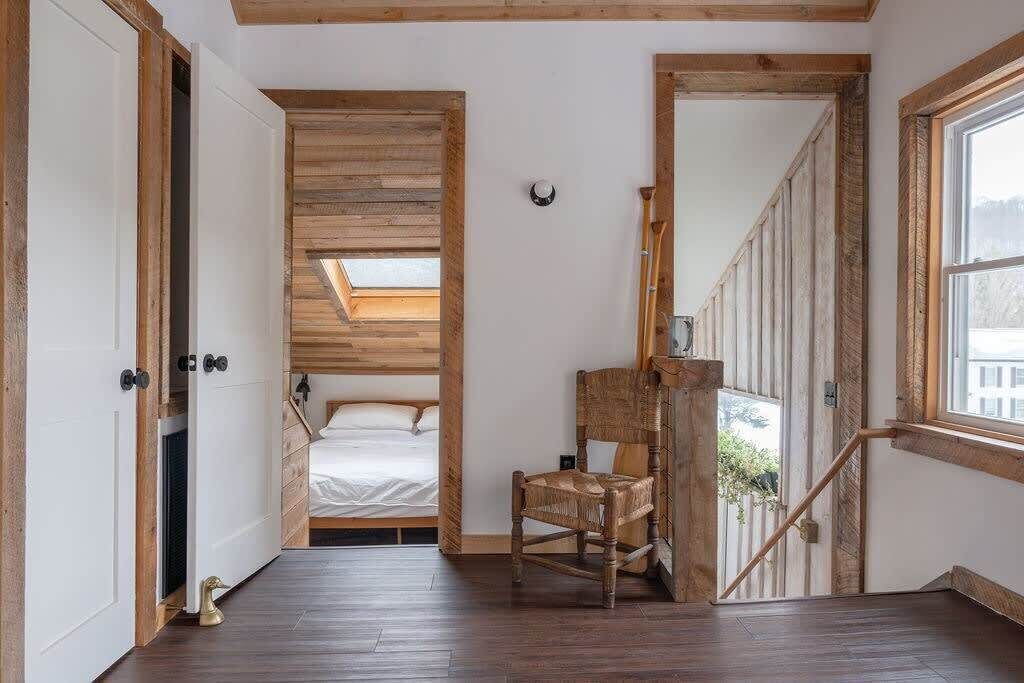 Photo of Others in Fleischmanns