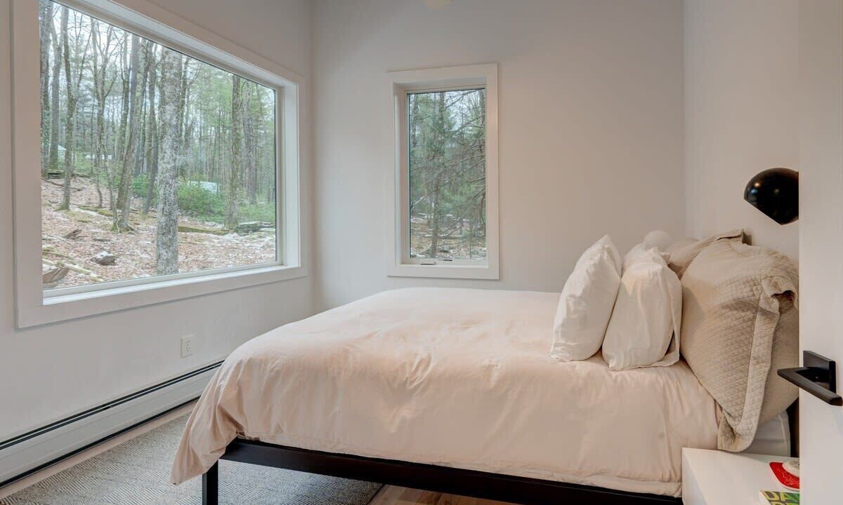 Photo of Bedroom in Narrowsburg
