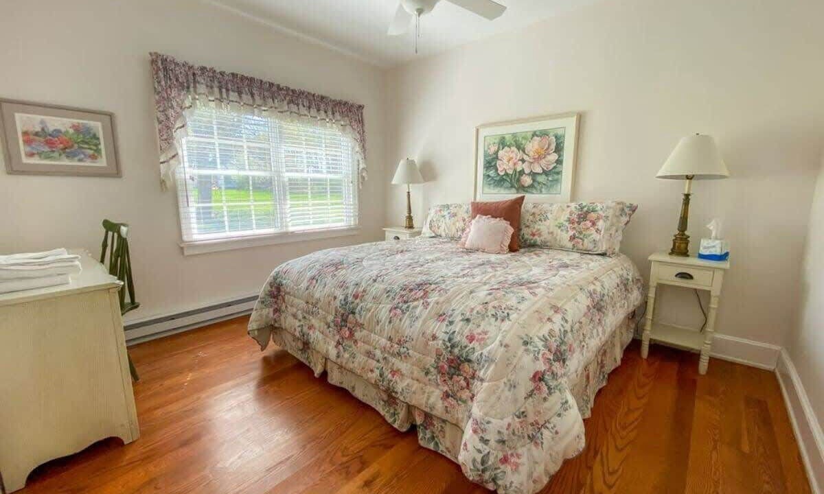 Photo of Bedroom in Kauneonga Lake