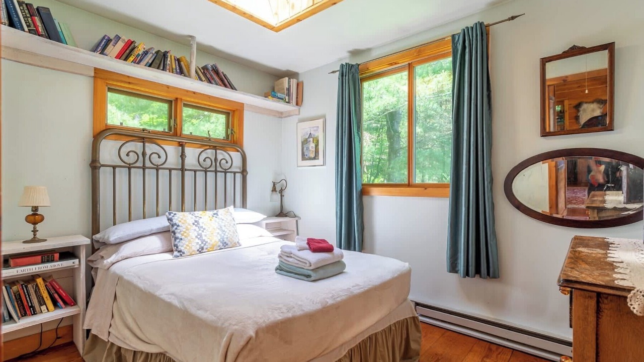Photo of Bedroom in Claryville
