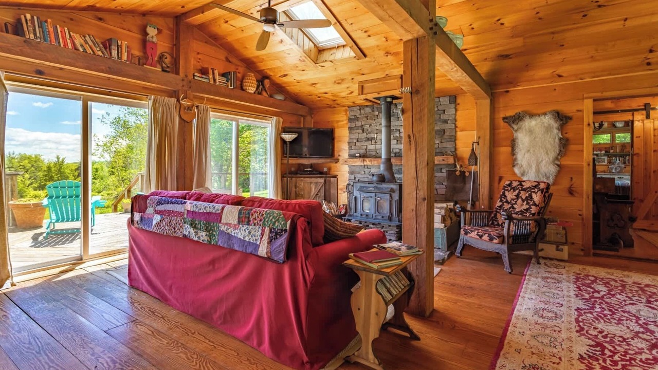 Photo of Livingroom in Claryville