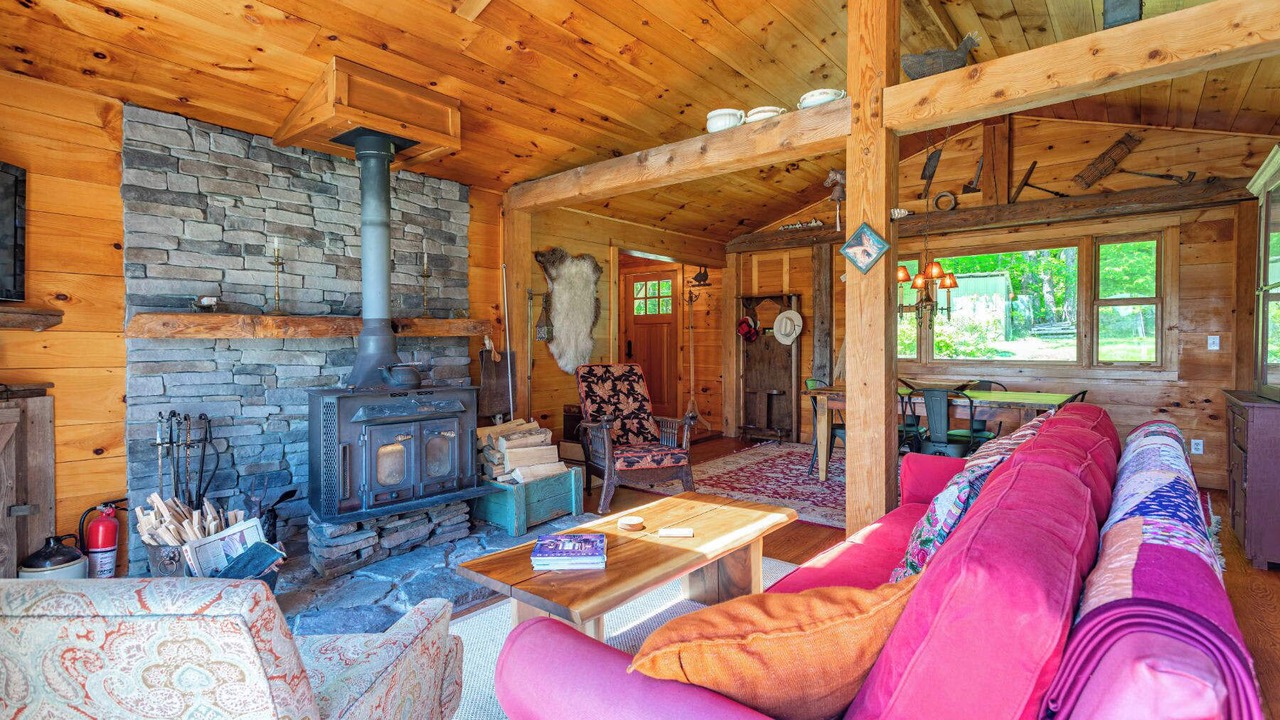 Photo of Livingroom in Claryville