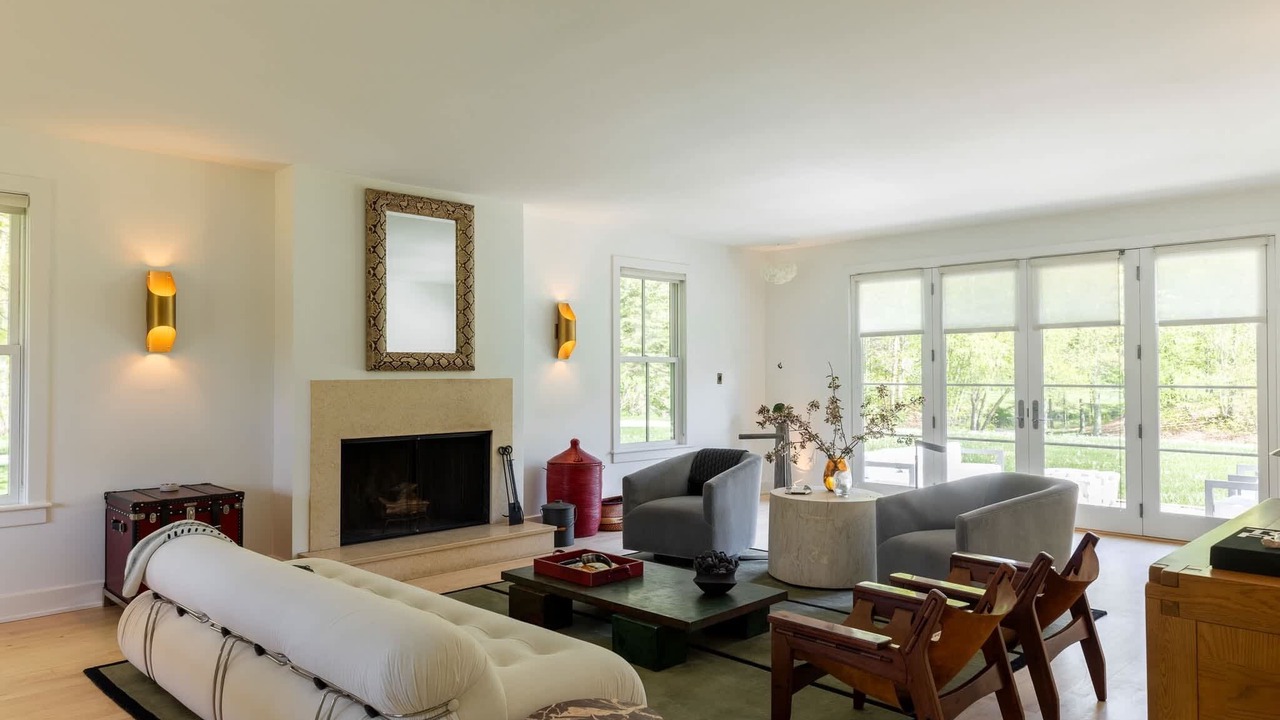 Photo of Livingroom in Town of Washington