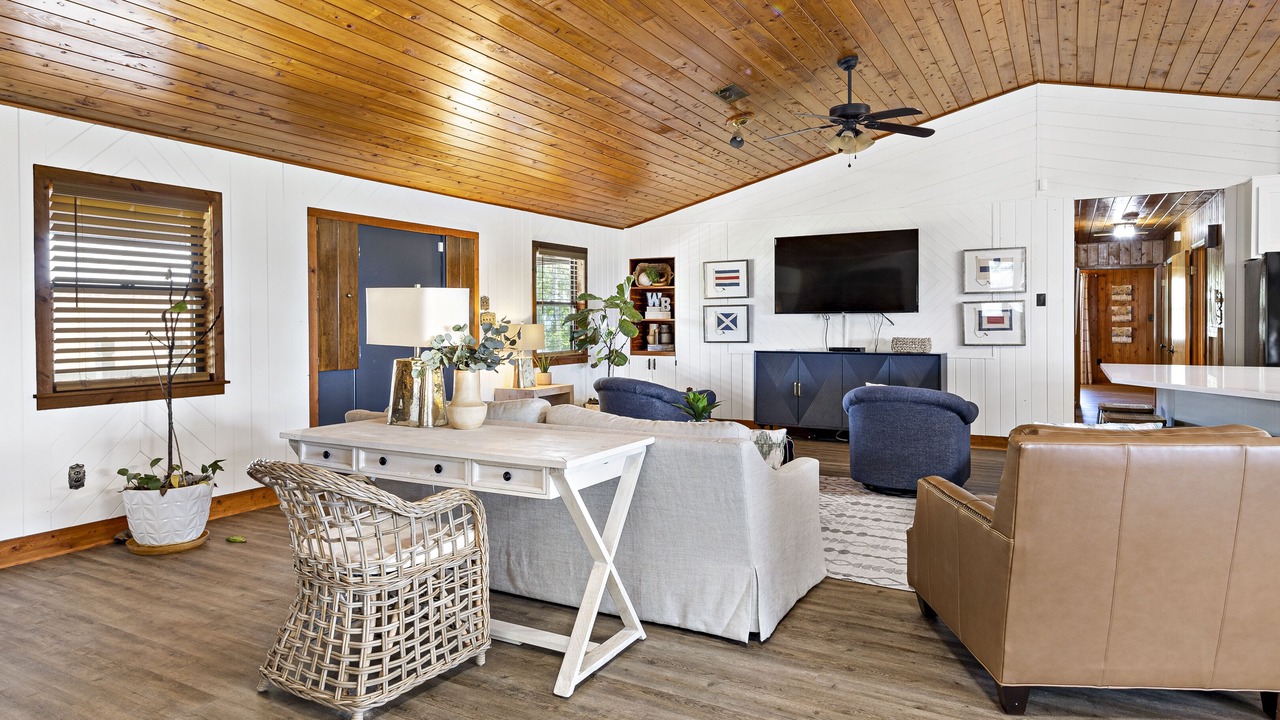 Photo of Livingroom in Elberta