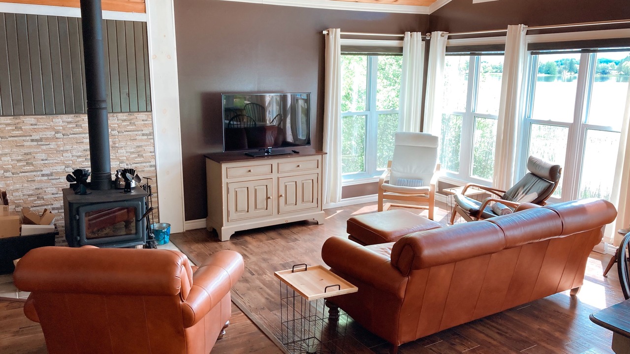 Photo of Livingroom in Saint-Andre-Avellin