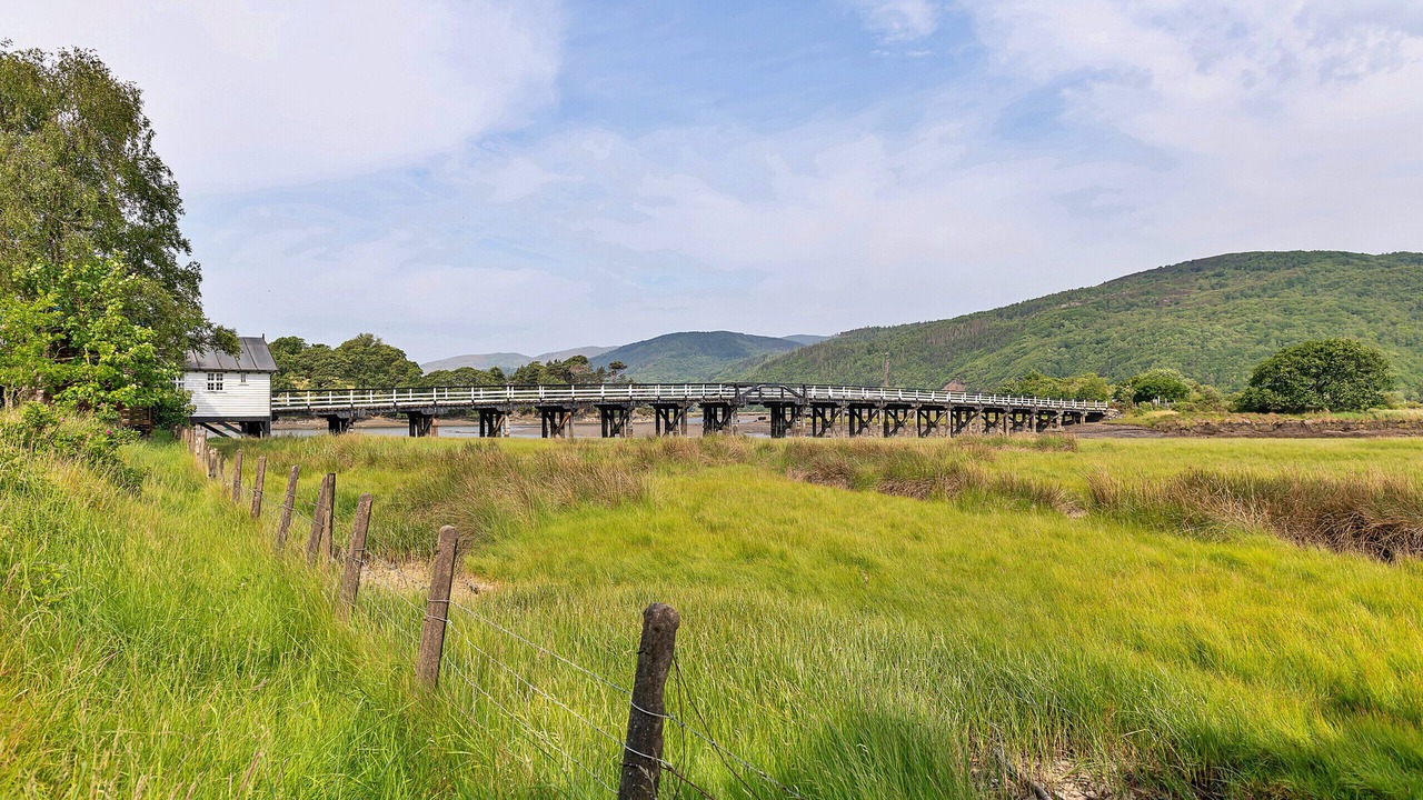 Photo of Others in Penmaenpool