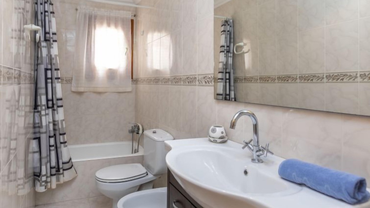 Photo of Bathroom in Peniscola Old Town