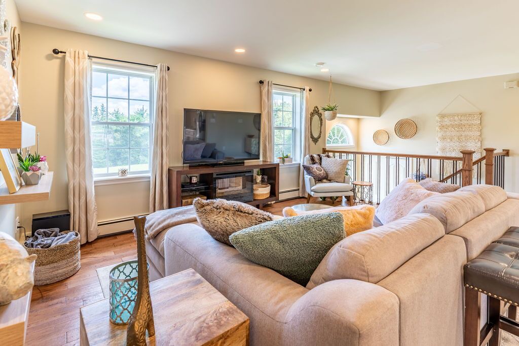 Photo of Livingroom in Porters Lake