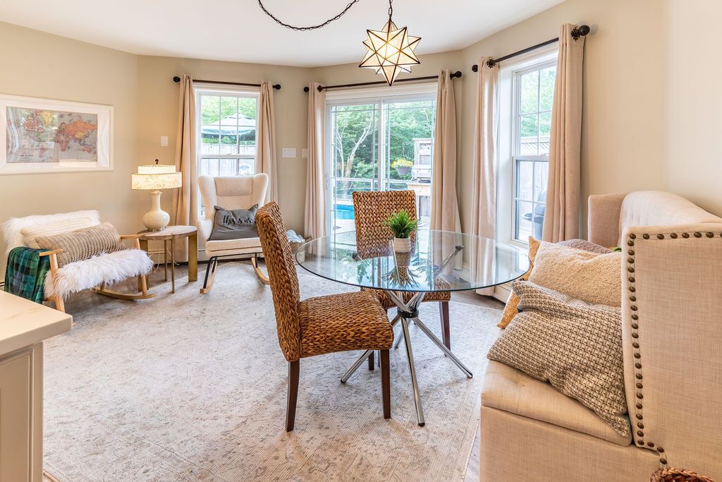 Photo of Livingroom in Porters Lake
