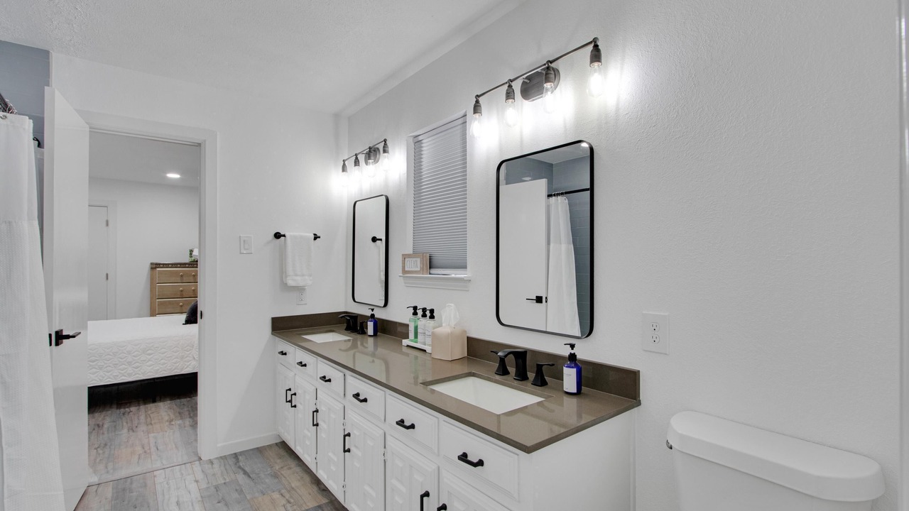 Photo of Bathroom in Far North Dallas
