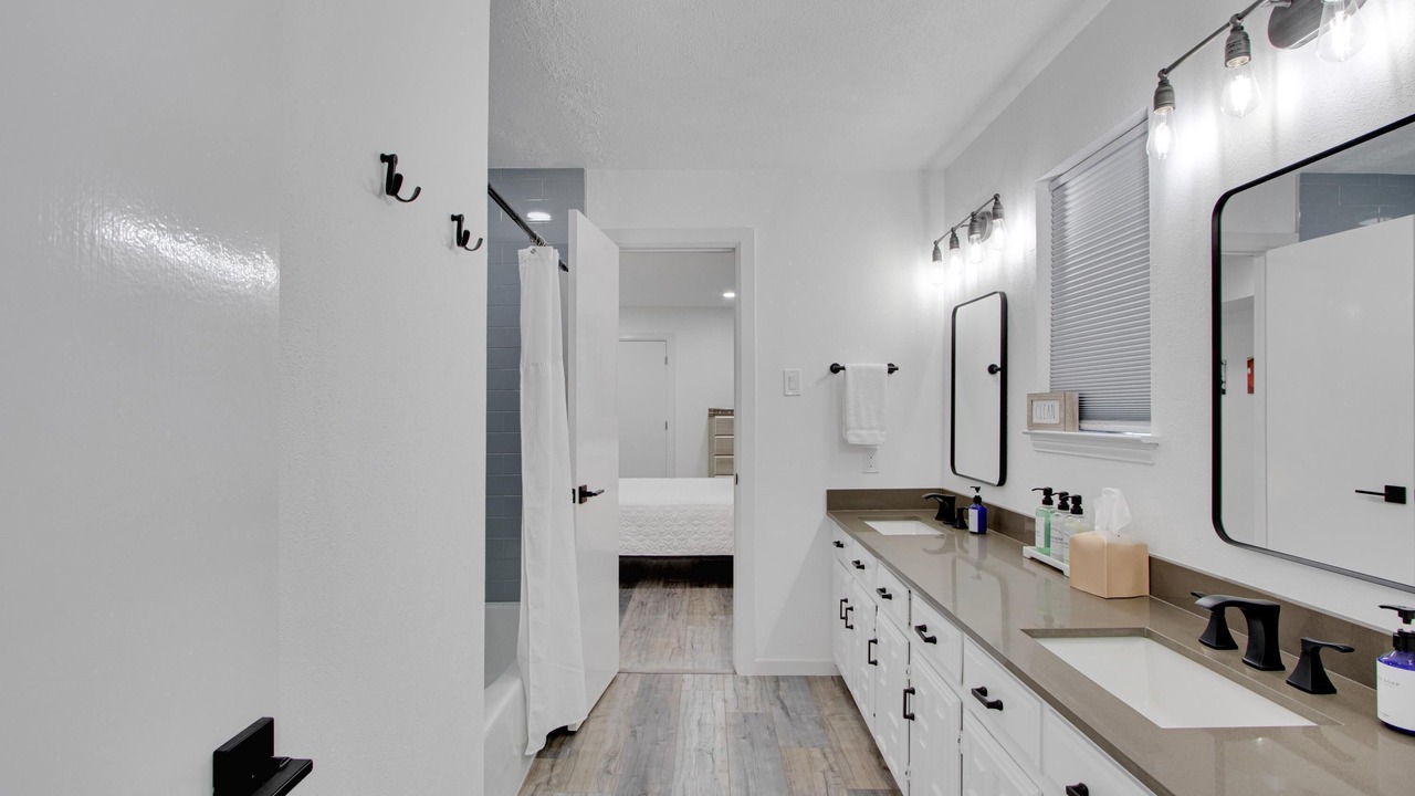 Photo of Bathroom in Far North Dallas