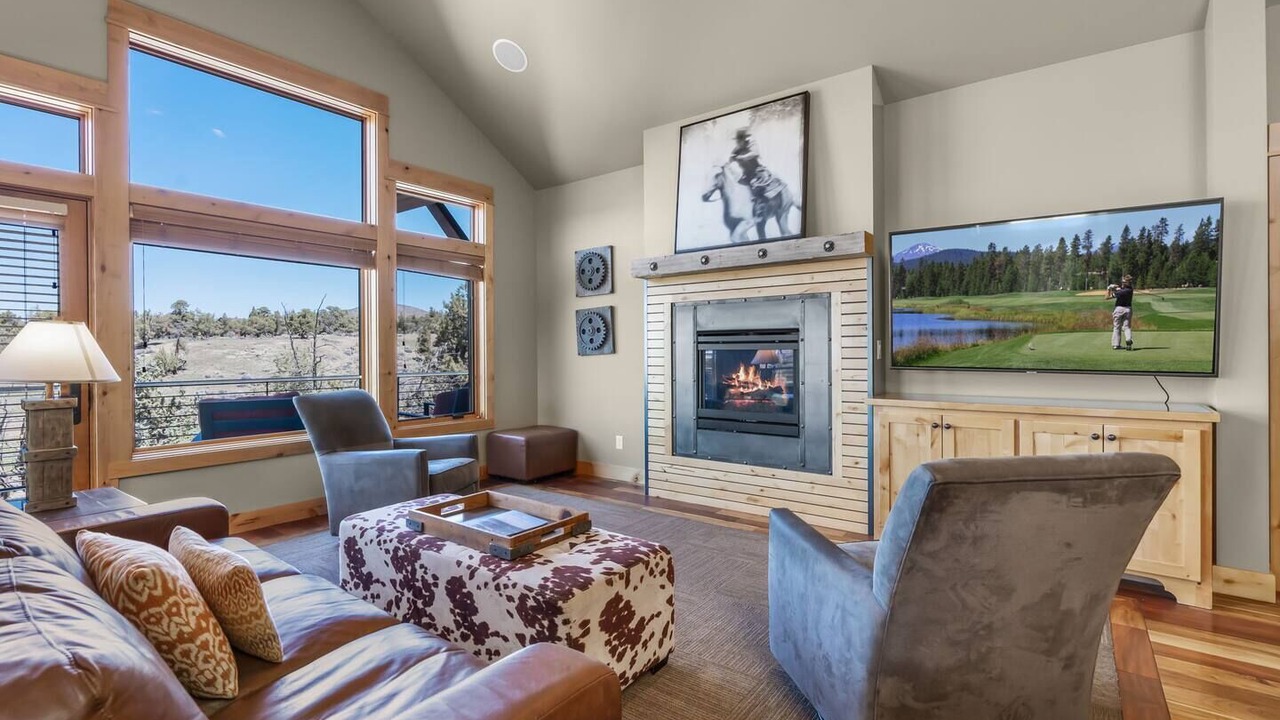 Photo of Livingroom in Powell Butte