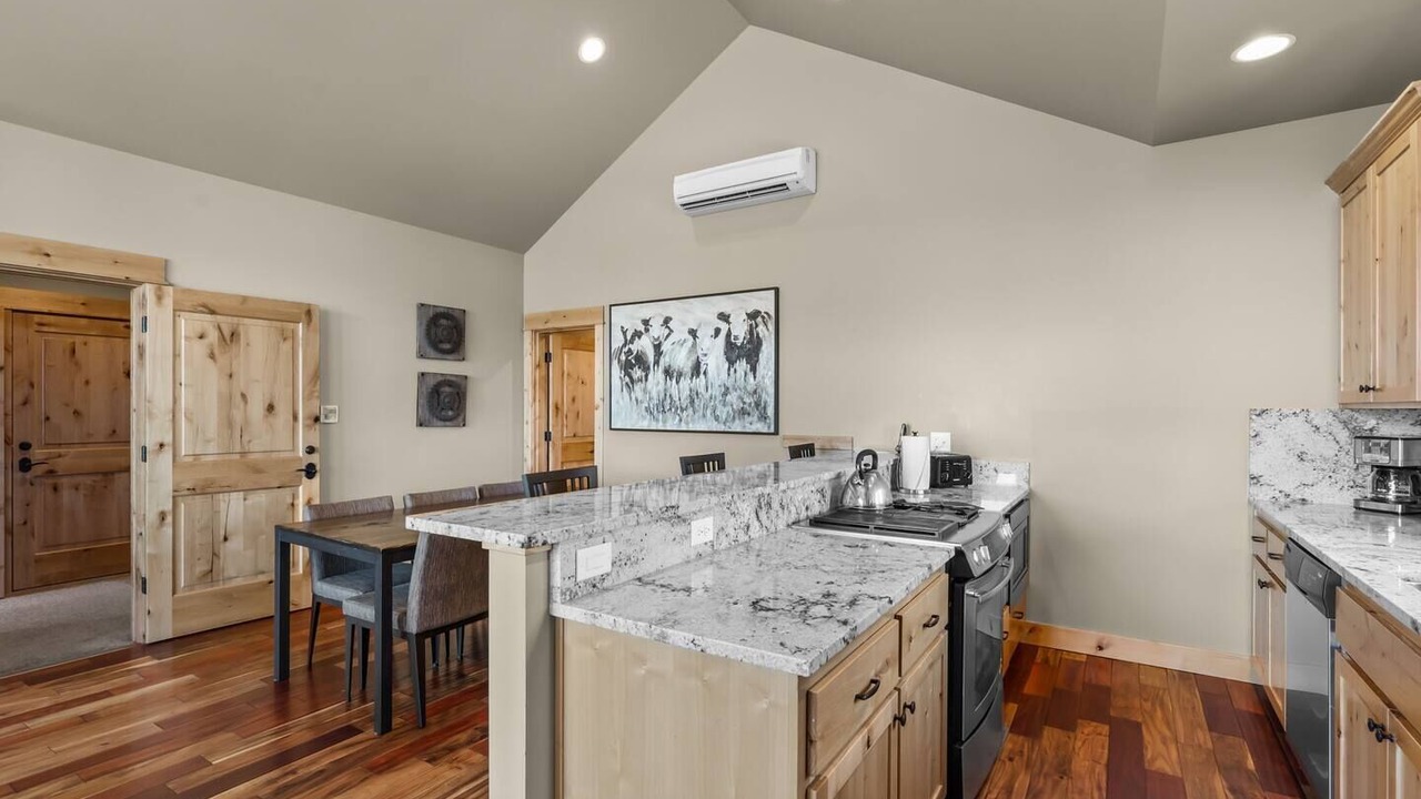 Photo of Kitchen in Powell Butte