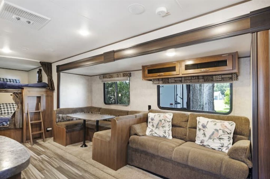 Photo of Livingroom in Ellenton