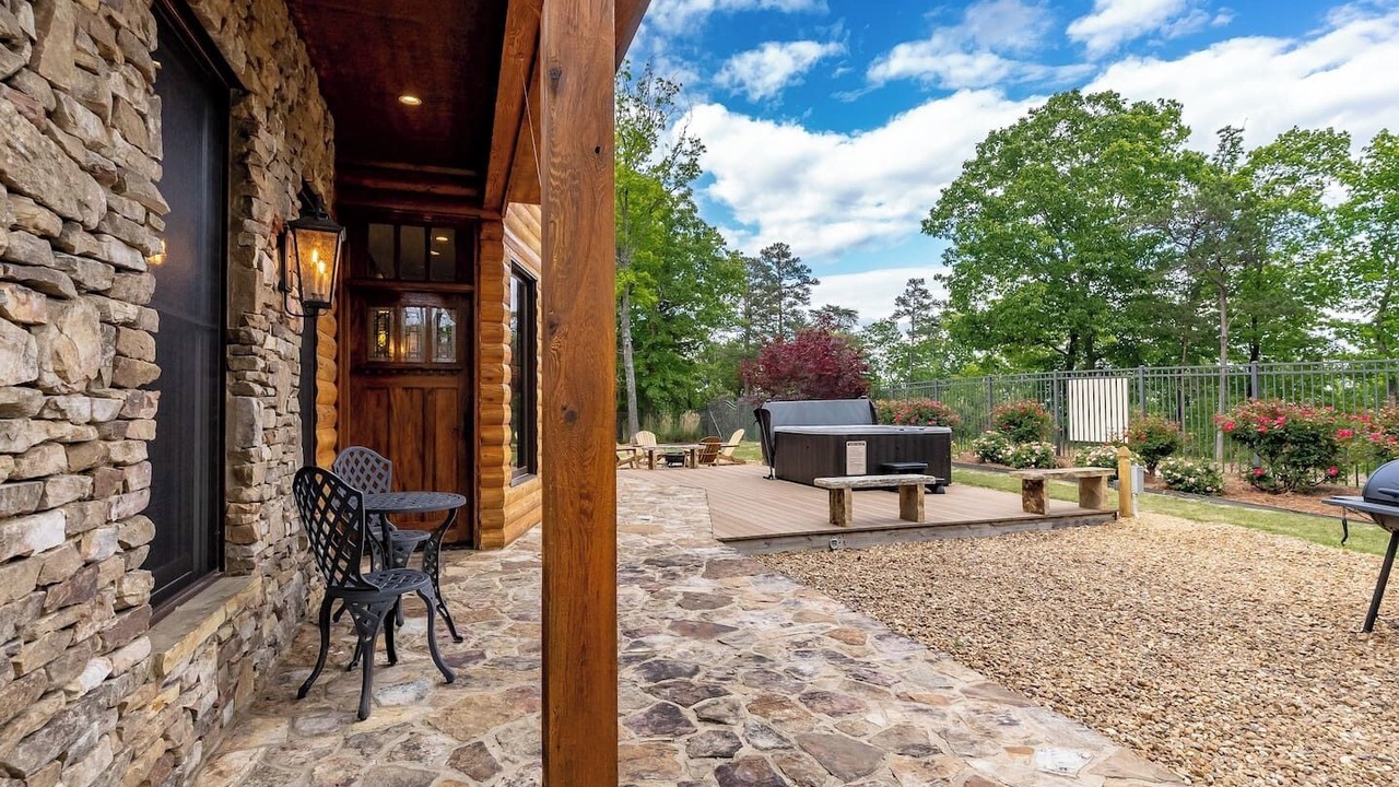 Photo of Outdoor in Dawson