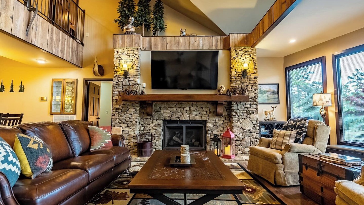 Photo of Livingroom in Dawson