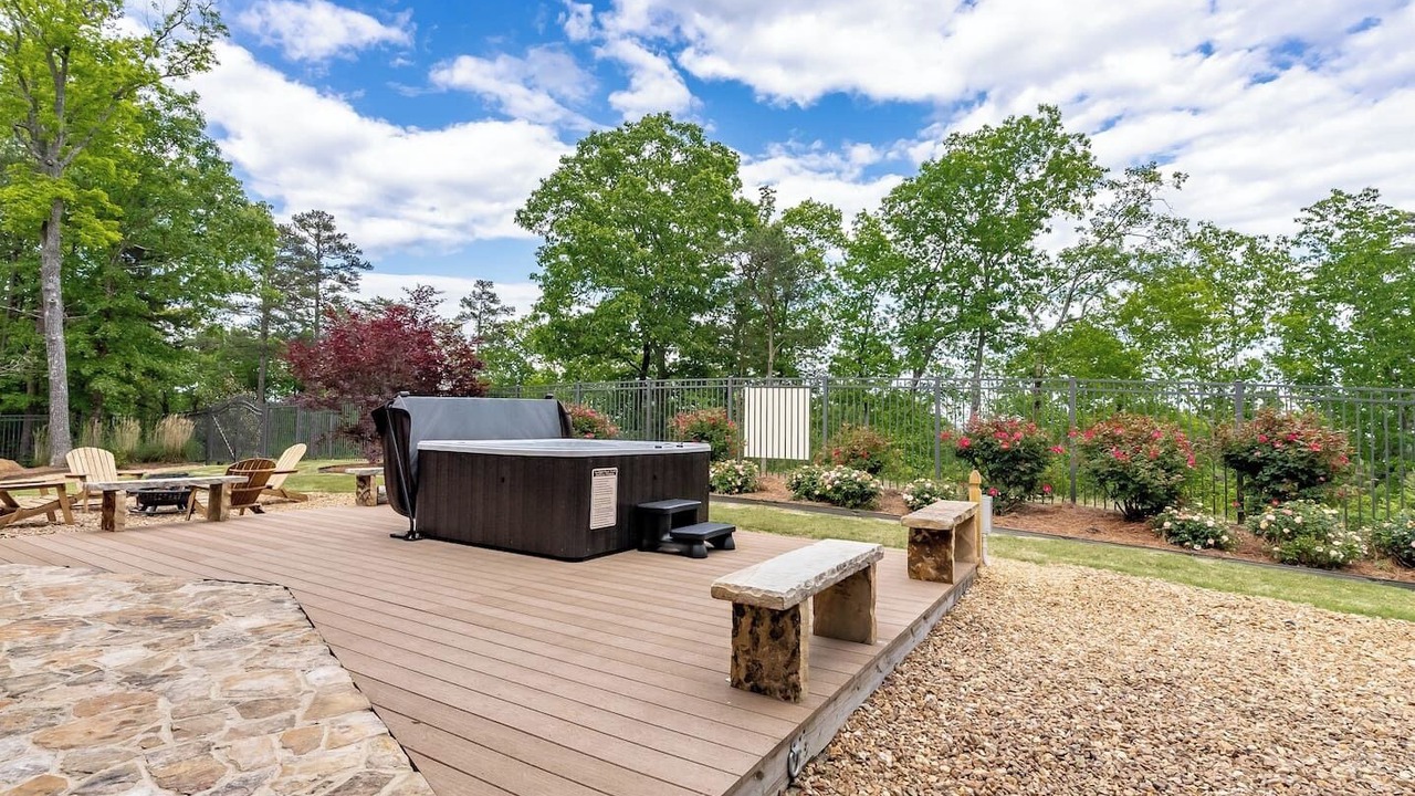 Photo of Outdoor in Dawson