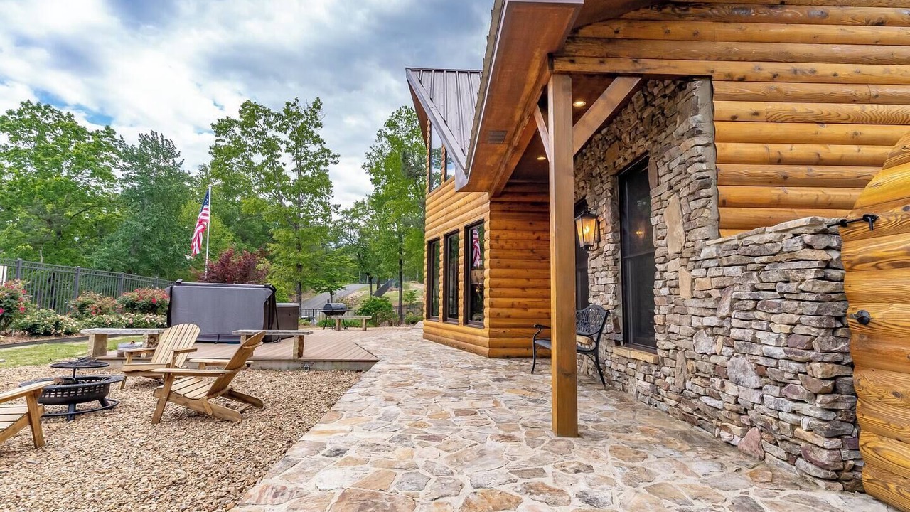 Photo of Patio Balcony in Dawson