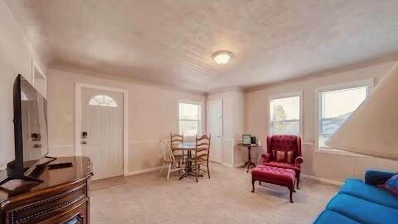 Photo of Livingroom in Rolla