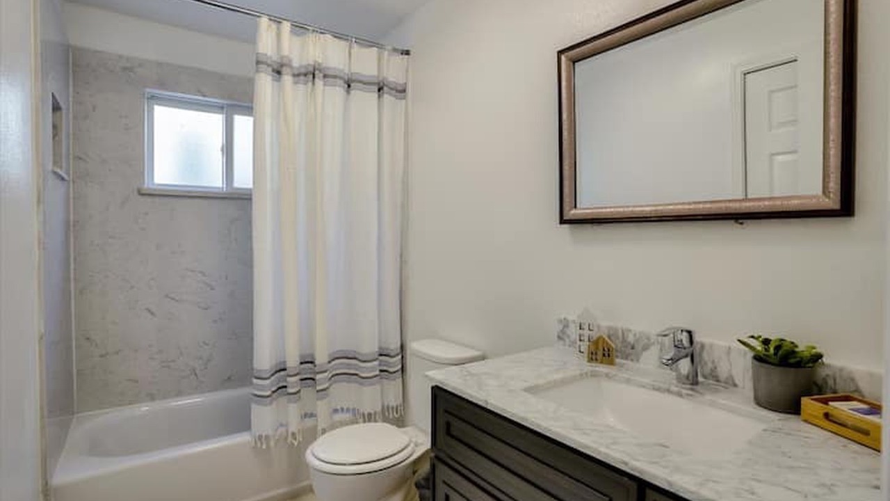 Photo of Bathroom in Dimond