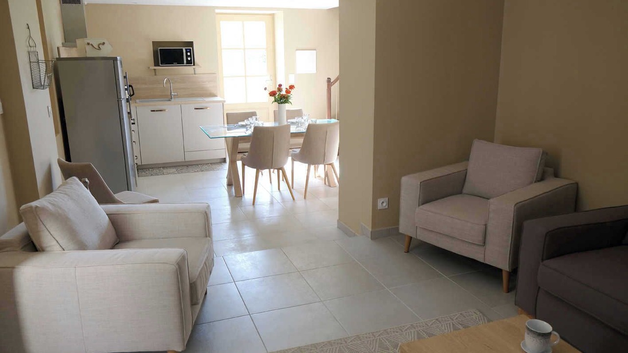 Photo of Livingroom in Celle-Levescault
