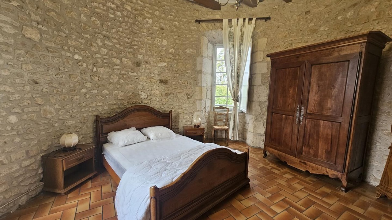 Photo of Bedroom in Ayron