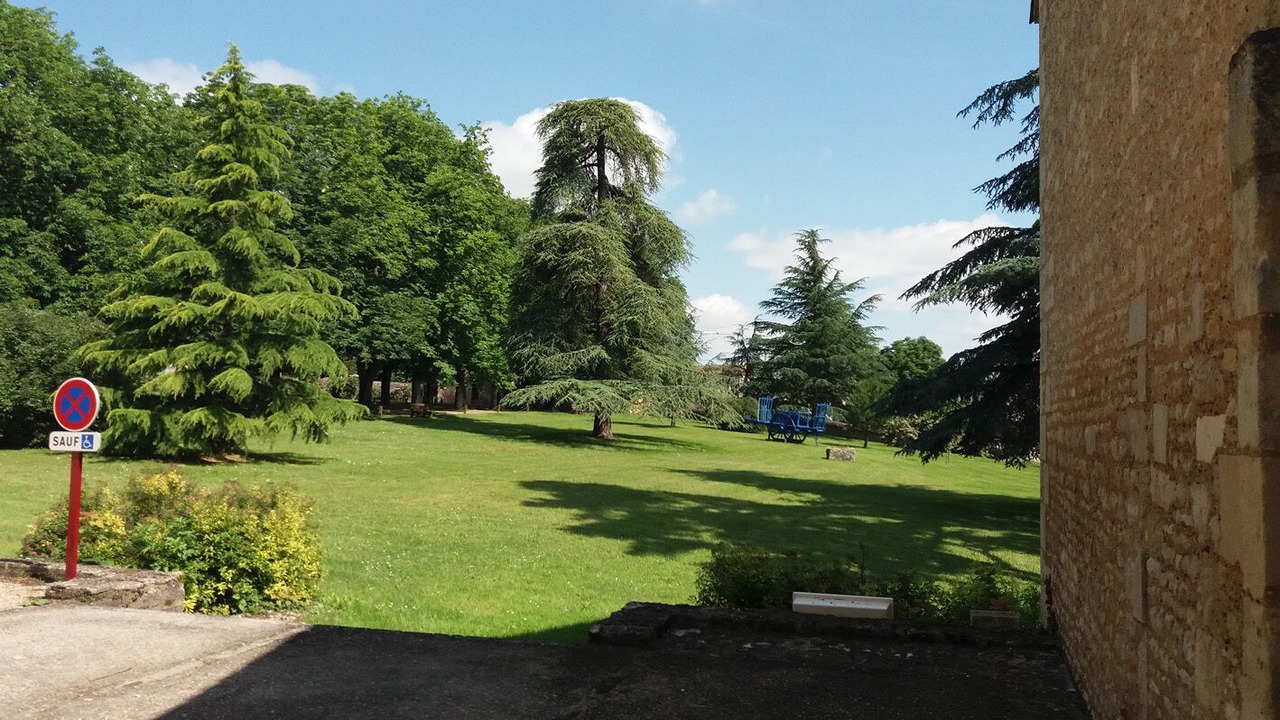 Photo of Outdoor in Ayron