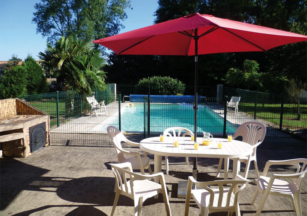 Photo of Outdoor in Payre