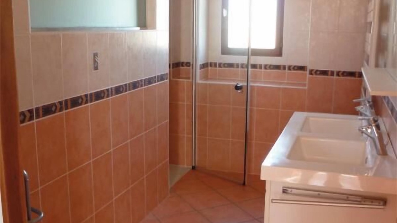 Photo of Bathroom in Payre