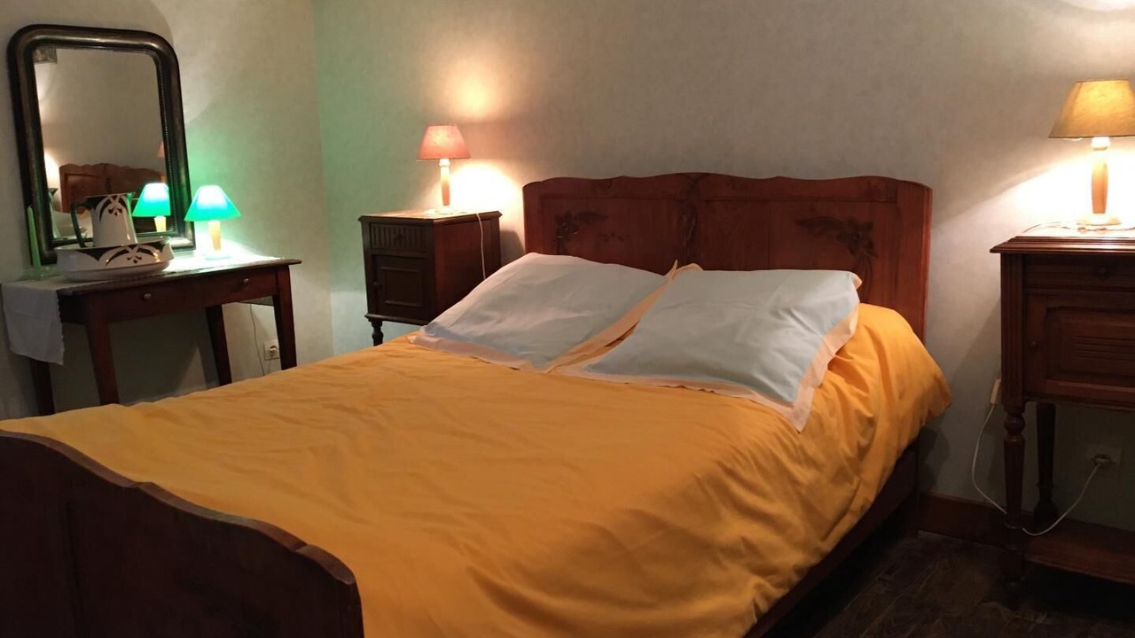 Photo of Bedroom in Asnois