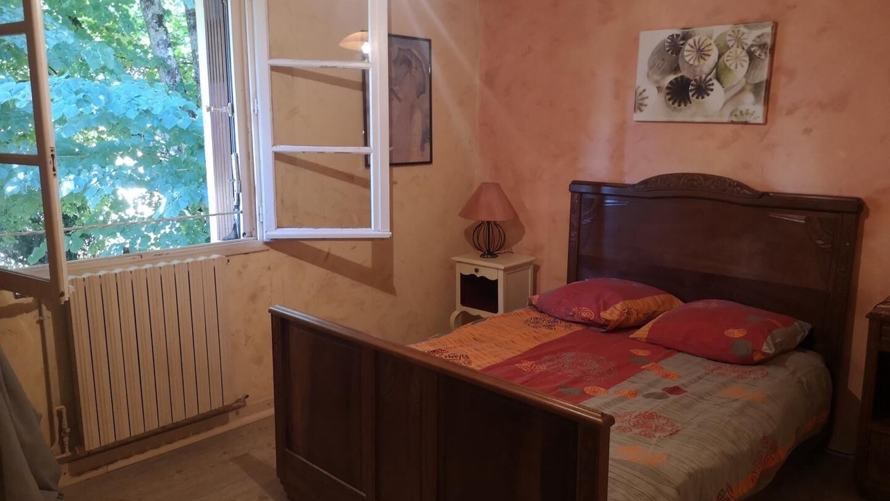 Photo of Bedroom in Payre