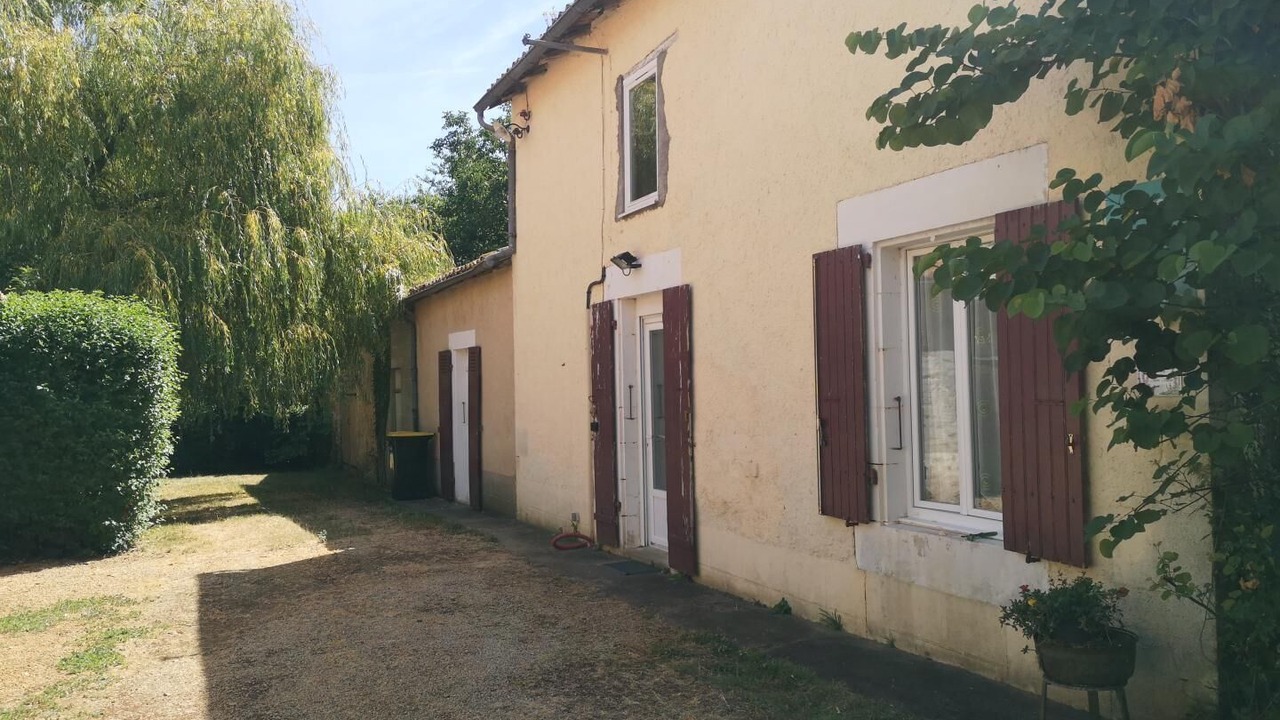 Photo of Outdoor in Payre