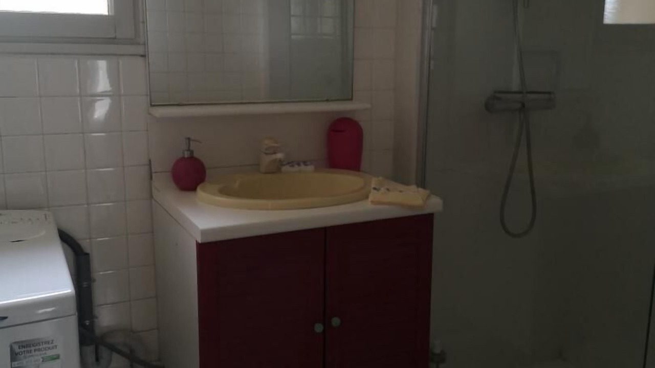 Photo of Bathroom in Payre