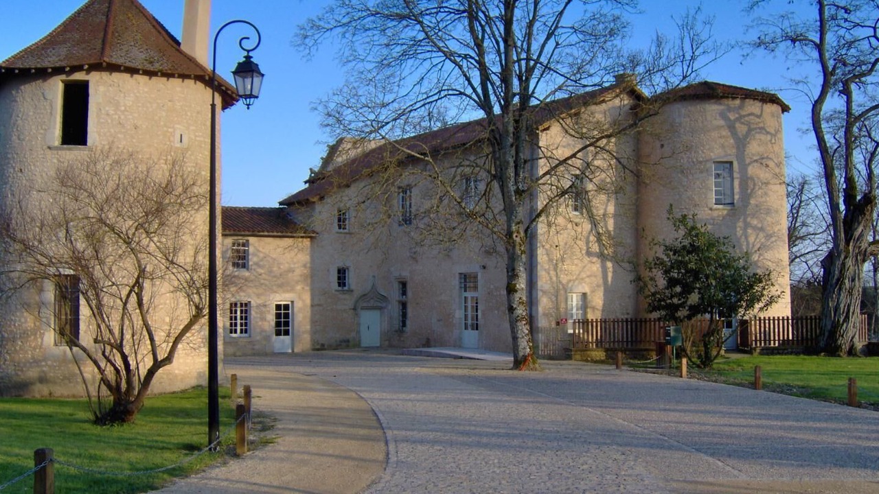 Photo of Outdoor in Ayron