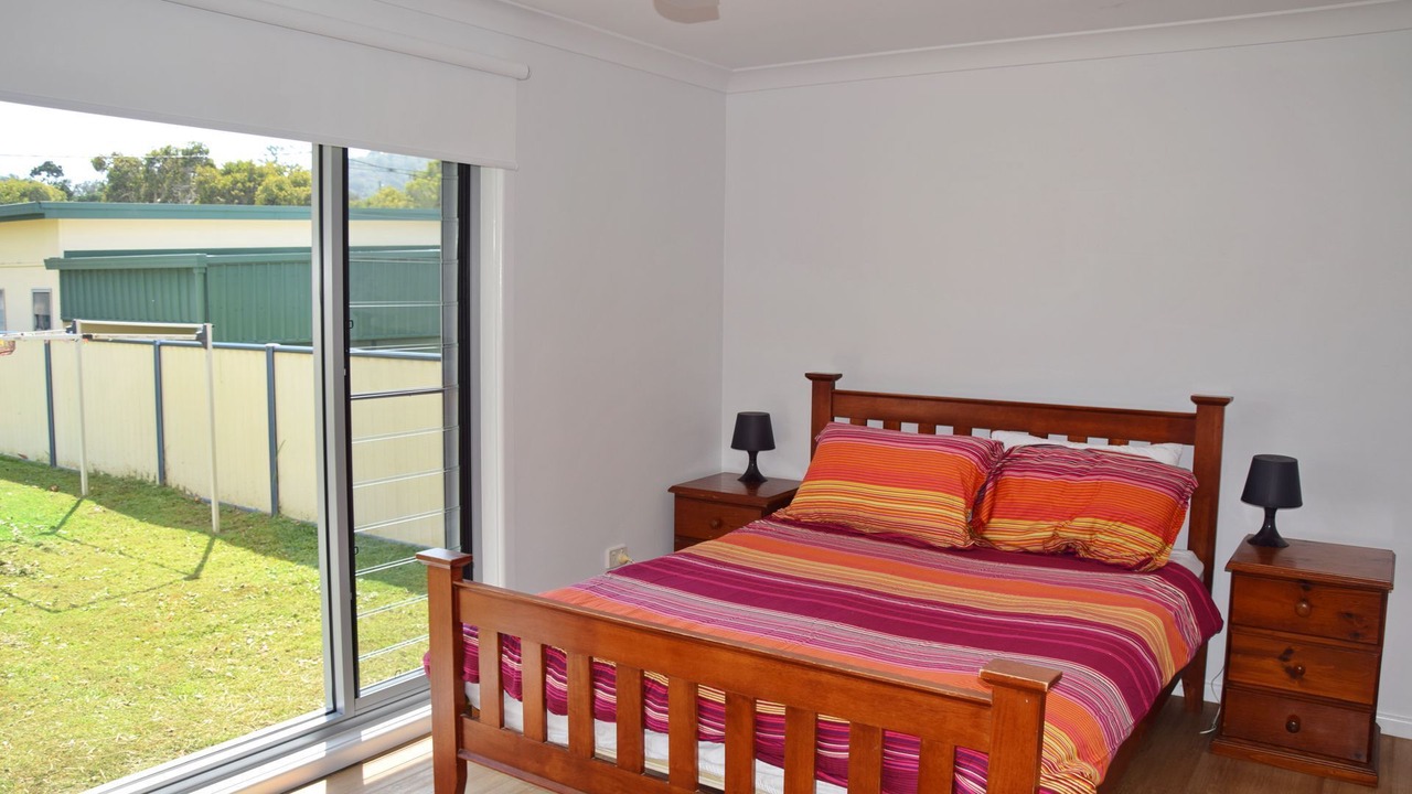 Photo of Others in Hat Head